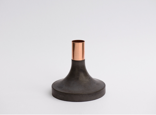 CANDLE HOLDER “TRUMPET” / BLACK